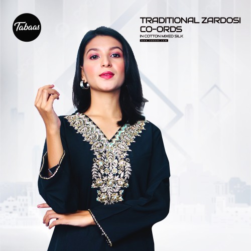 Zardousi V-Neck
